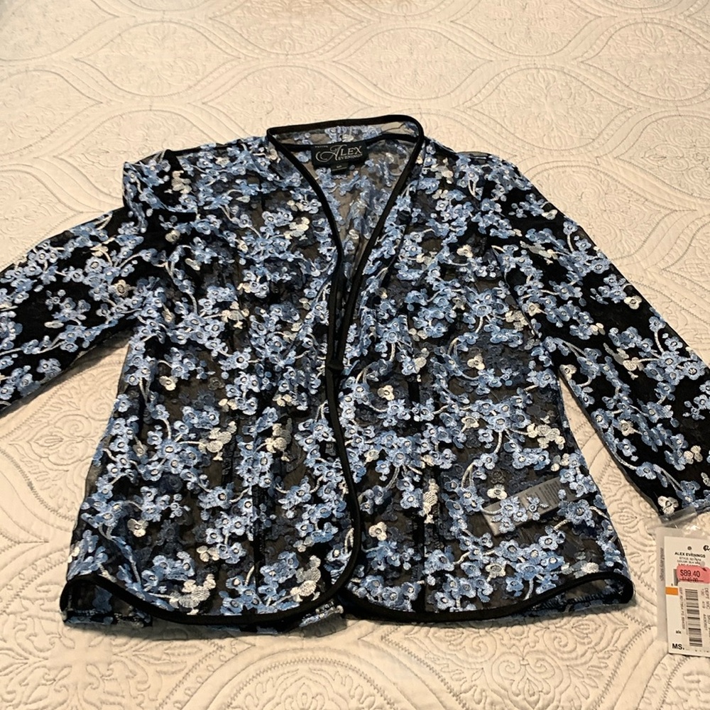 Petite Alex Evening light jacket With Tags never worn.